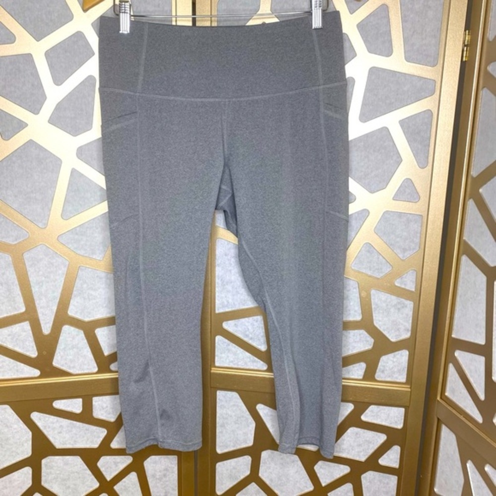 All In‎ Motion Cropped Leggings